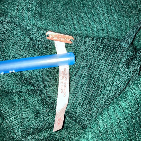 Free People Marley Off Shoulder Twist Top Sweater Women Medium Long Sleeve NWT - Picture 12 of 12